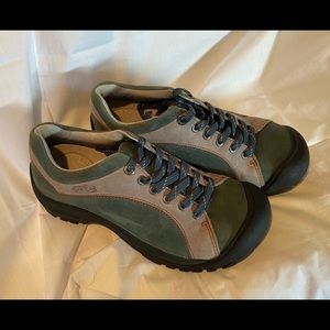 Keen Briggs women’s lace-up